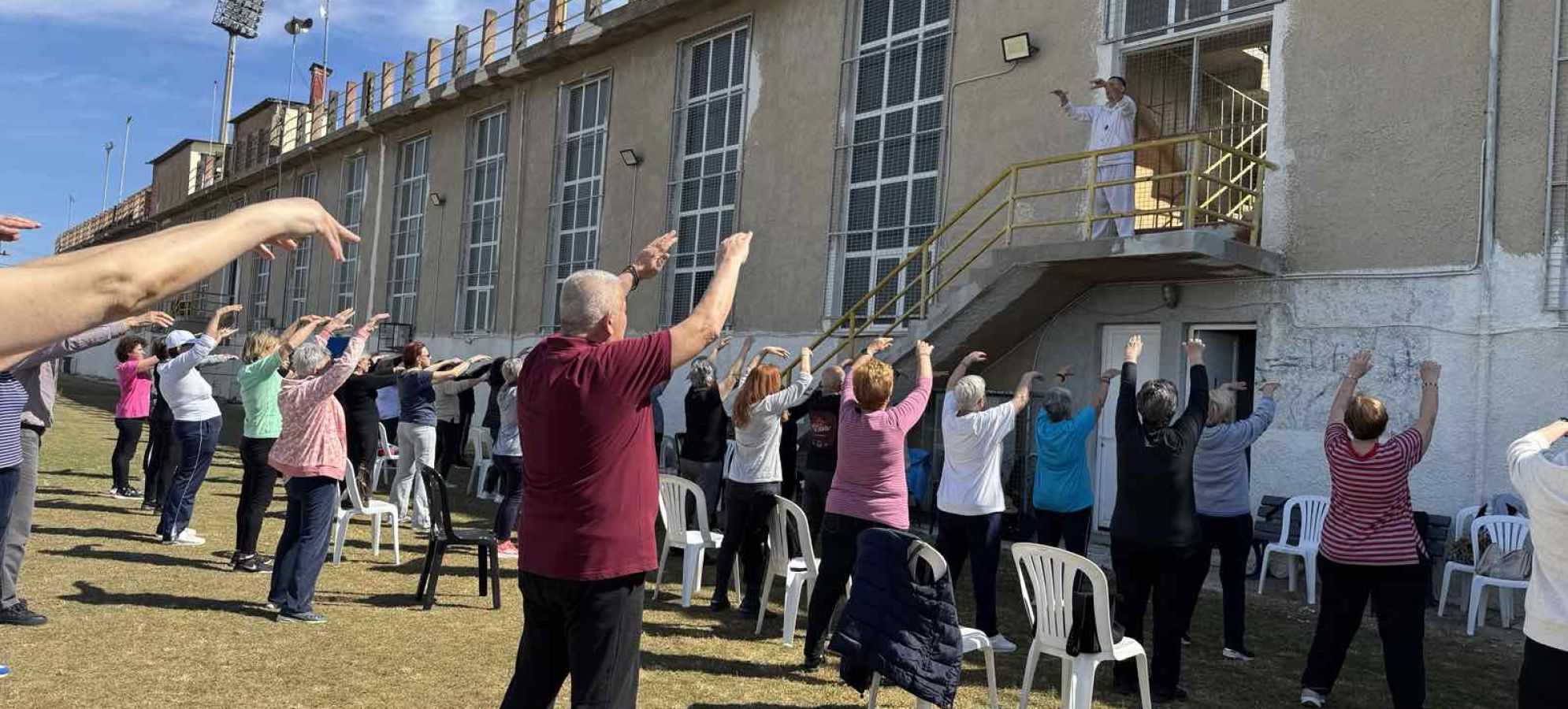 Ξεκίνησαν τα μαθήματα Τάι Τσι στην Κόρινθο – Μαζική συμμετοχή από τα ΚΑΠΗ και δυναμικό μήνυμα ζωής